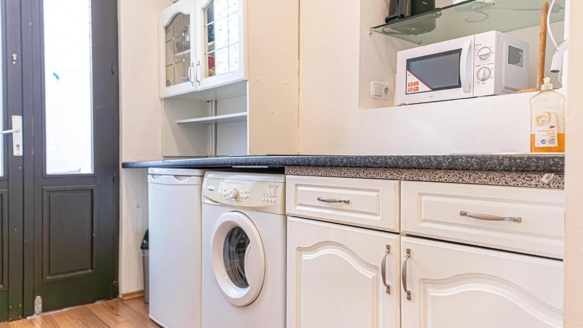 Comfortable 1Br Apt In Perfect Location Vienna 0*,  Austria